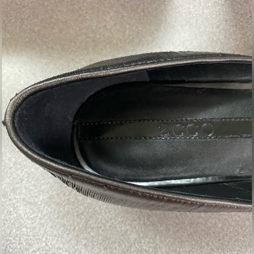 ECCO ..Elegant Black Women's Flats - Picture 10 of 16